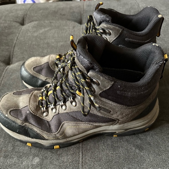 Sketchers air cooled …. Waterproof men’s leather upper boots size 12 - Picture 1 of 13